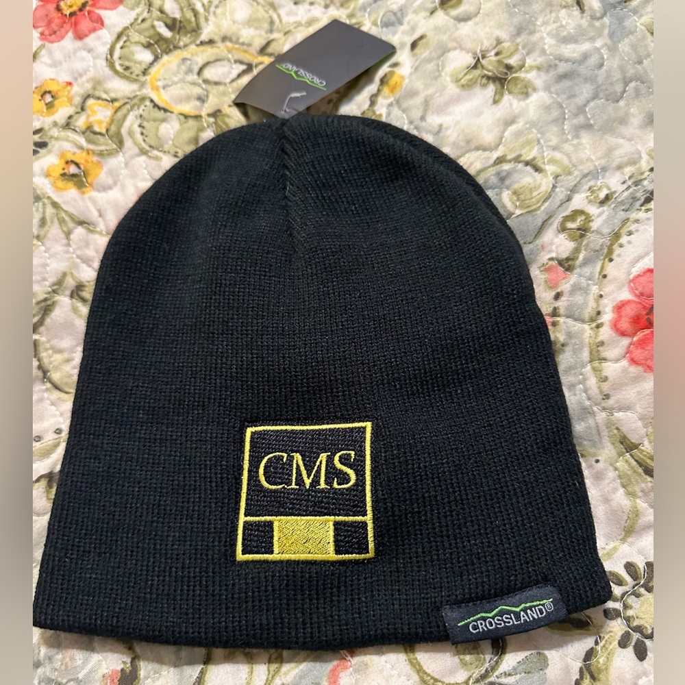Crossland Black Sock cap.โ